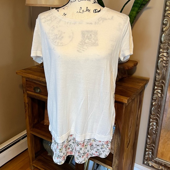 LOFT Mixed Media Floral White/Cream Sweater - Picture 2 of 8